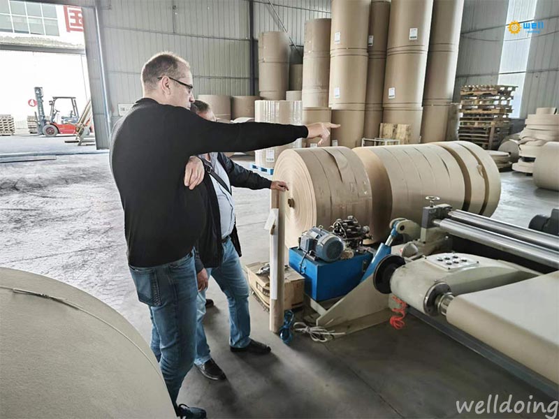 Professional manufacturer of cardboard production line