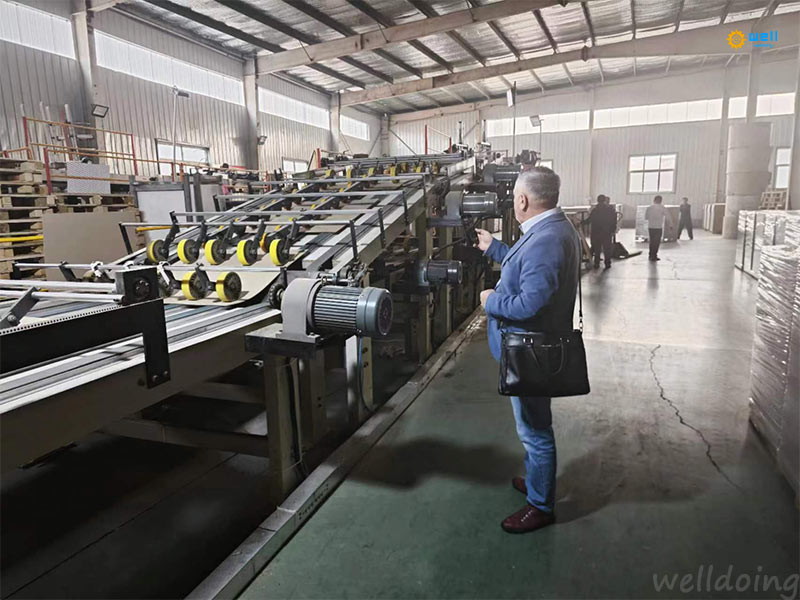 Technological process of the hardboard production line