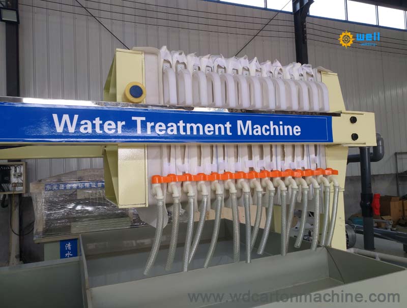 Chemical medicine sewage treatment machine