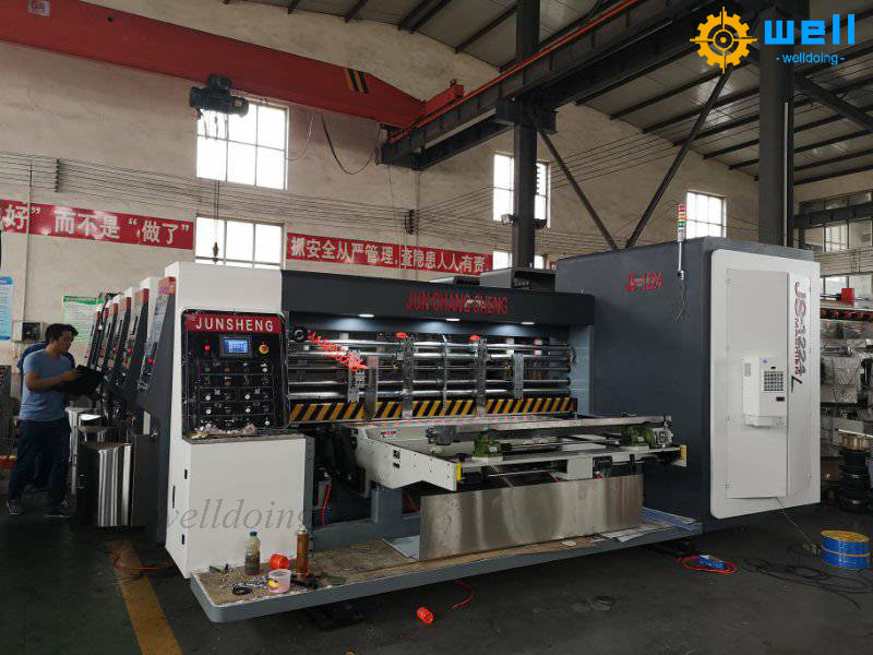 The main feature of ink printing slotting die cutting machine