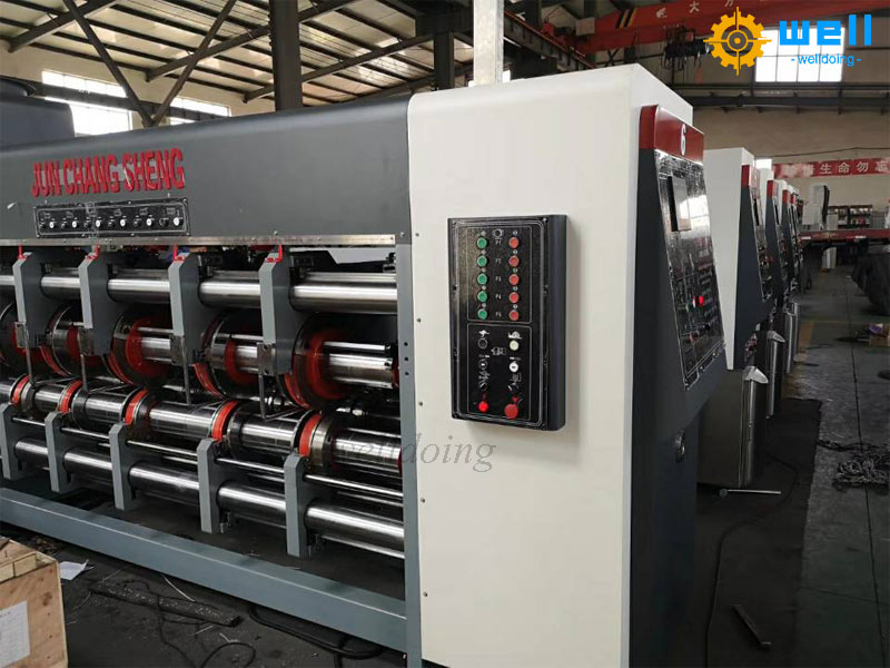 The operating process of the ink printing slotting die cutting machine