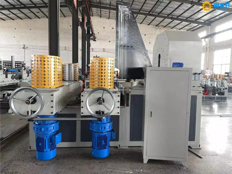 The slitting method of paper tube machine